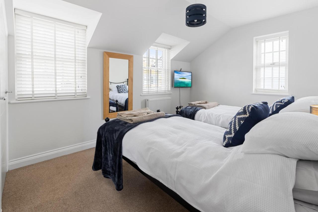 A Modern And Cosy Apartment Just Yards From Brixham'S Bustling Harbourside Extérieur photo
