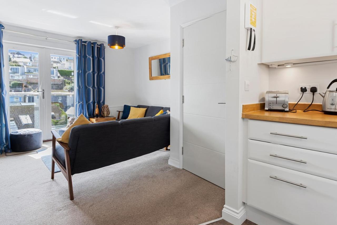 A Modern And Cosy Apartment Just Yards From Brixham'S Bustling Harbourside Extérieur photo